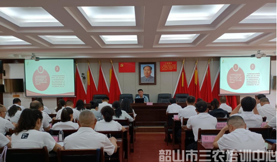 吐魯番市非公有制企業(yè)黨組織書記和黨建指導(dǎo)員示范培訓(xùn)班在韶山開(kāi)展學(xué)習(xí)培訓(xùn)活動(dòng)(圖6)